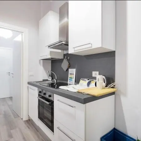 Roberta Apartment *